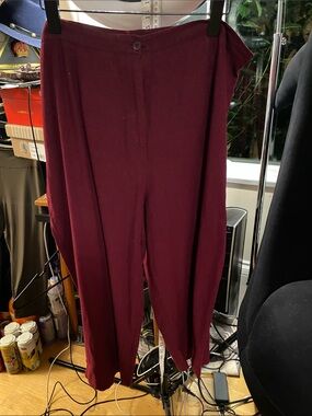 Jennifer Moore Burgundy Capris